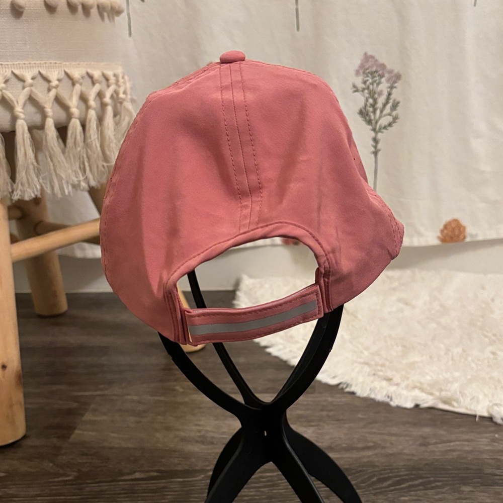Pink Cap - Picture 2 of 4